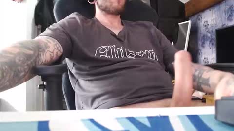 Snapshot of stexgullzz chatting on 04/04/26, 01:08 stexgullzz online show from 04/04/26, 01:08