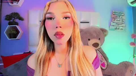 Steisee Reyes online show from 10/08/25, 08:01