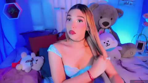 Snapshot of steyseequeen chatting on 04/21/26, 04:41 Steisee Reyes online show from 04/21/26, 04:41