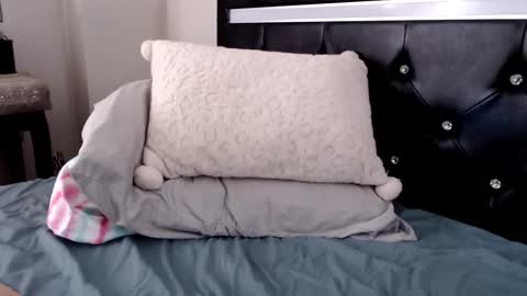 Bonnie Naylor online show from 01/17/25, 06:54