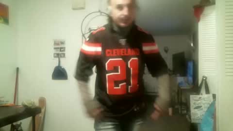 stickey online show from 11/17/25, 01:44