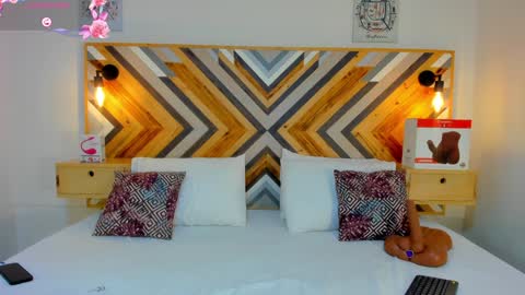 stifany cooper online show from 01/15/25, 07:44