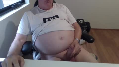 stiffyman55 online show from 11/18/25, 05:01