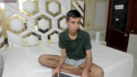 Snapshot of stiilman_hots chatting on 02/15/25, 12:37 stiilman_hots online show from 02/15/25, 12:37