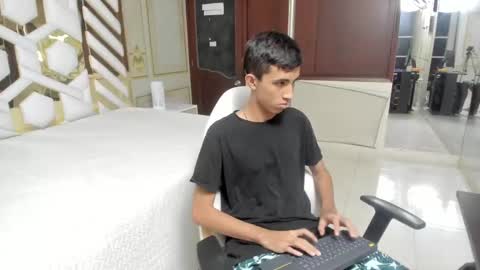 Snapshot of stiilman_hots chatting on 02/20/25, 12:52 stiilman_hots online show from 02/20/25, 12:52