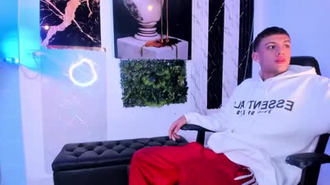 Stiven  brendan online show from 12/04/24, 06:22