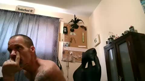 Snapshot of still_luv_this_job chatting on 09/14/25, 07:35 Gem online show from 09/14/25, 07:35