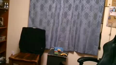 Snapshot of still_luv_this_job chatting on 09/26/25, 06:28 Gem online show from 09/26/25, 06:28