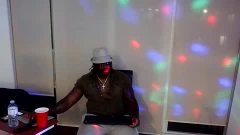 Snapshot of stimulate999430 chatting on 04/26/26, 08:23 stimulate999430 online show from 04/26/26, 08:23