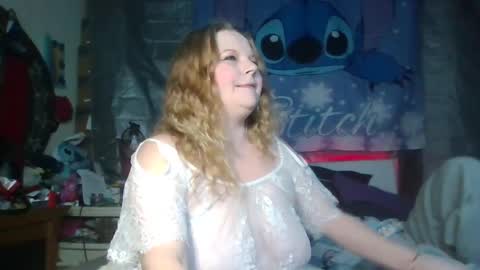 Snapshot of stitchsunshine85 chatting on 01/16/25, 08:33 Tasha and Drew online show from 01/16/25, 08:33