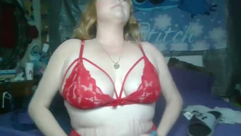 Snapshot of stitchsunshine85 chatting on 02/08/25, 06:43 Tasha and Drew online show from 02/08/25, 06:43