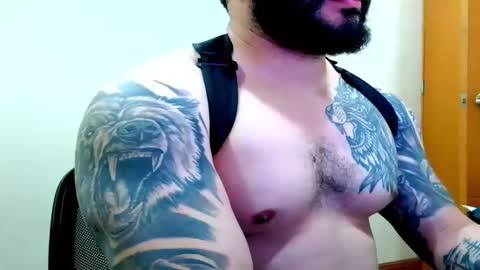 stiven253958 online show from 05/13/26, 11:11