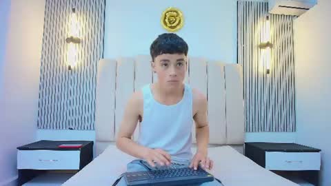 Snapshot of stiven_cooper2 chatting on 06/23/26, 12:25 stiven_cooper2 online show from 06/23/26, 12:25