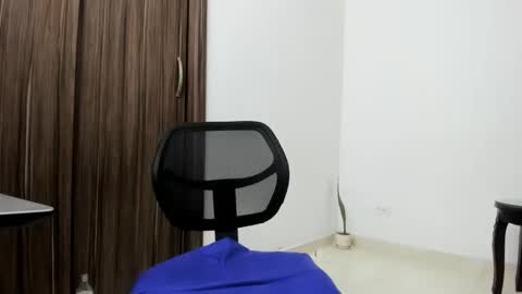 Snapshot of stiven_trainer chatting on 05/01/26, 03:44 stiven_trainer online show from 05/01/26, 03:44