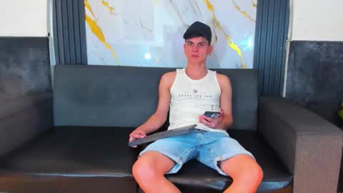 friends online show from 03/07/26, 04:20