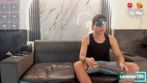 friends online show from 04/10/26, 03:45