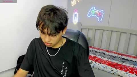 Snapshot of stiwentwink chatting on 10/30/25, 03:57 Stiwen online show from 10/30/25, 03:57