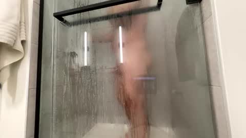 Snapshot of stlhotwifeguy chatting on 12/15/25, 07:07 stlhotwifeguy online show from 12/15/25, 07:07
