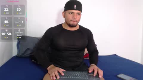 Stone Lee  online show from 12/02/25, 06:30