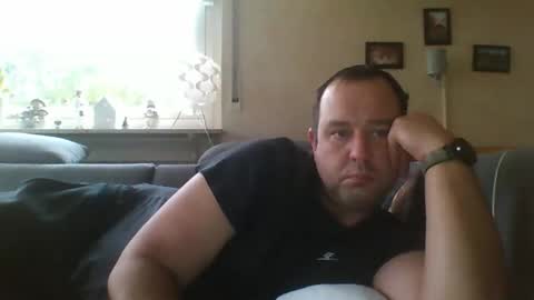 Snapshot of stoned1983 chatting on 12/05/25, 08:12 stoned1983 online show from 12/05/25, 08:12