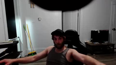 Snapshot of stonedpanda77 chatting on 10/31/25, 03:18 stonedpanda77 online show from 10/31/25, 03:18