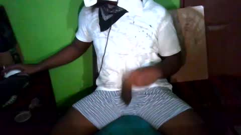 Snapshot of stonehardbbcdick2 chatting on 02/03/25, 12:36 stonehardbbcdick2 online show from 02/03/25, 12:36