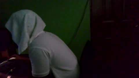 Snapshot of stonehardbbcdick2 chatting on 02/15/25, 08:01 stonehardbbcdick2 online show from 02/15/25, 08:01