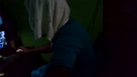 Snapshot of stonehardbbcdick2 chatting on 02/25/25, 02:22 stonehardbbcdick2 online show from 02/25/25, 02:22