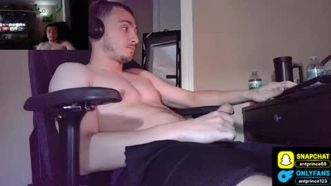 Snapshot of stoner394 chatting on 05/14/26, 12:06 stoner394 online show from 05/14/26, 12:06