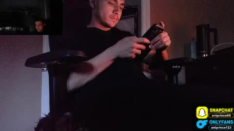 Snapshot of stoner394 chatting on 05/18/26, 02:45 stoner394 online show from 05/18/26, 02:45