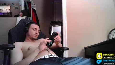 Snapshot of stoner394 chatting on 06/01/26, 10:55 stoner394 online show from 06/01/26, 10:55