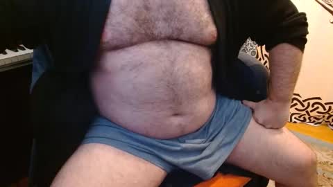 Stonerbear42 online show from 10/28/25, 01:03