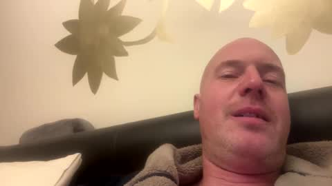 Stoodley22 online show from 12/05/24, 06:11