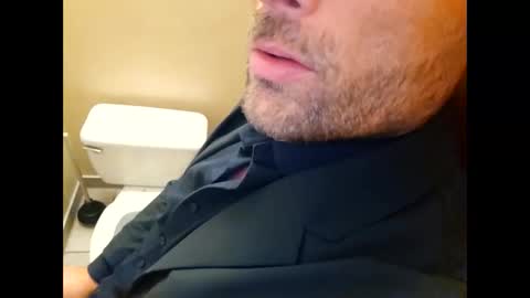 Snapshot of stopshottttt chatting on 10/23/25, 07:56 stopshottttt online show from 10/23/25, 07:56