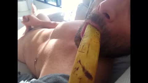 Snapshot of stopshottttt chatting on 11/15/25, 03:19 stopshottttt online show from 11/15/25, 03:19