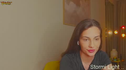 Snapshot of stormi_light chatting on 05/03/26, 08:37 Stormi online show from 05/03/26, 08:37