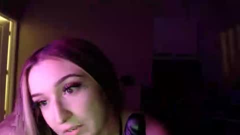 stormi3 online show from 05/11/26, 07:14