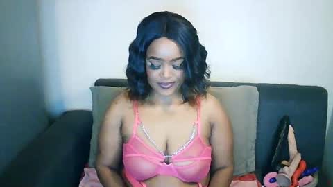 stormie955 online show from 12/18/24, 02:53