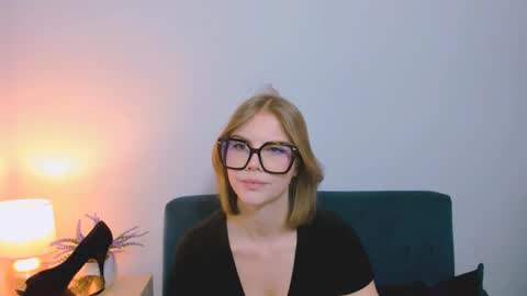 Snapshot of stormigold chatting on 03/31/26, 11:21 Stormi online show from 03/31/26, 11:21