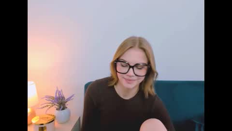 Snapshot of stormigold chatting on 04/21/26, 11:05 Stormi online show from 04/21/26, 11:05