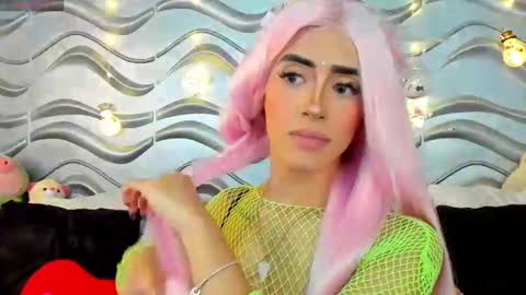 Snapshot of stormirusso chatting on 12/06/24, 01:51 Mar online show from 12/06/24, 01:51