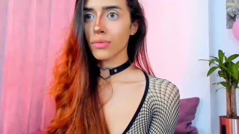 Snapshot of stormirusso chatting on 02/05/25, 05:52 Mar online show from 02/05/25, 05:52