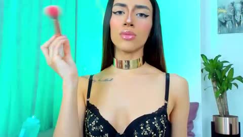 Snapshot of stormirusso chatting on 03/06/25, 02:41 Mar online show from 03/06/25, 02:41