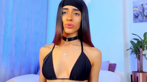 Snapshot of stormirusso chatting on 03/10/25, 03:12 Mar online show from 03/10/25, 03:12