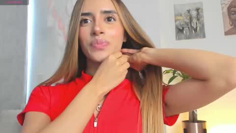 Snapshot of stormirusso chatting on 09/27/25, 10:04 Mar online show from 09/27/25, 10:04