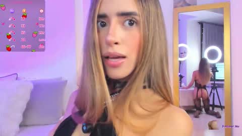 Snapshot of stormirusso chatting on 10/05/25, 01:48 Mar online show from 10/05/25, 01:48