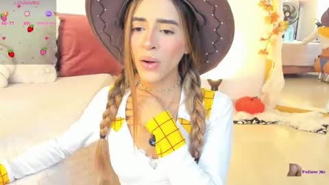 Snapshot of stormirusso chatting on 10/24/25, 01:46 Mar online show from 10/24/25, 01:46