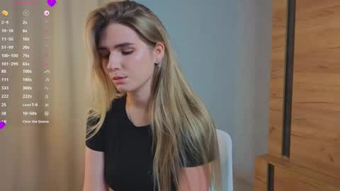 Luna online show from 01/13/26, 03:17