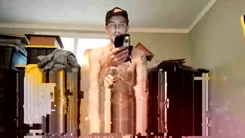 Snapshot of str33twyz3 chatting on 10/15/25, 02:06 Streetwyze online show from 10/15/25, 02:06