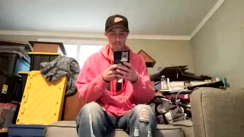 Snapshot of str33twyz3 chatting on 10/16/25, 12:50 Streetwyze online show from 10/16/25, 12:50